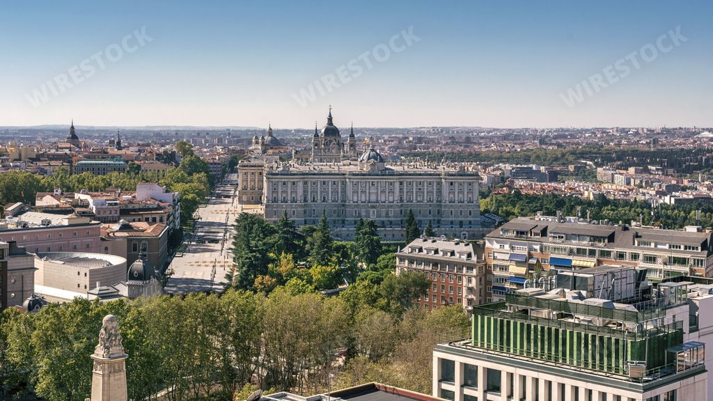 A beautiful shot of royal palace in Madrid.