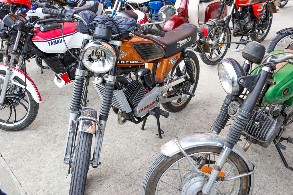 The various classic motorcycles from various manufacturers Vespa, Zundapp, Famel XF, Piaggio, Sachs V5