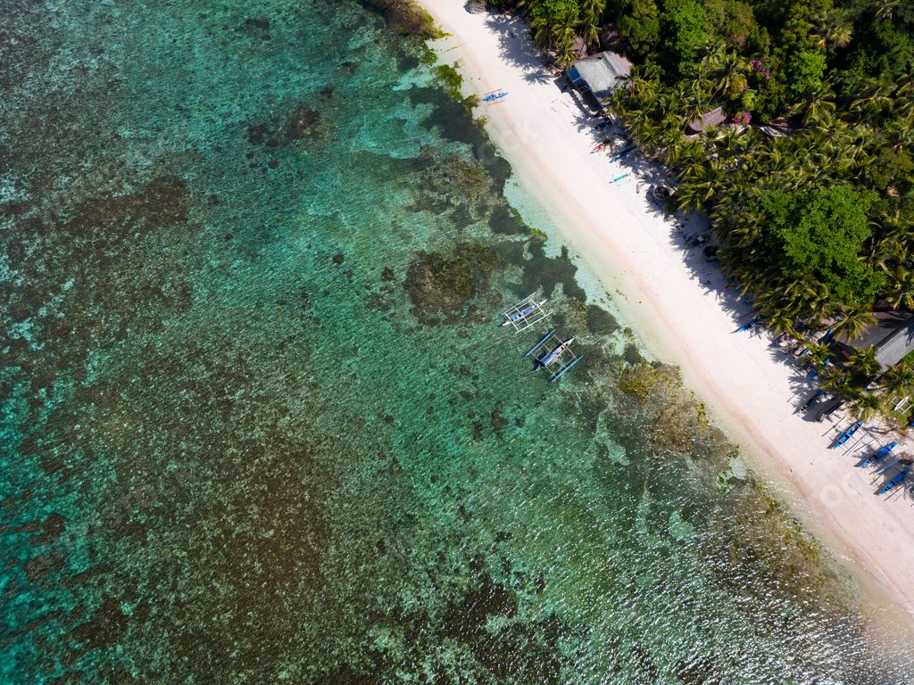 An aerial view of Tubod Marine Sanctuary, Siquijor island, Philippines