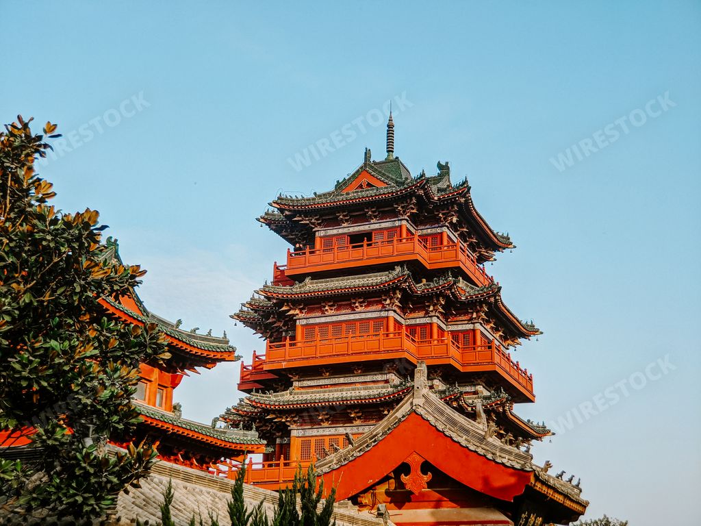 A beautiful shot of a historic Kaifeng temple in China