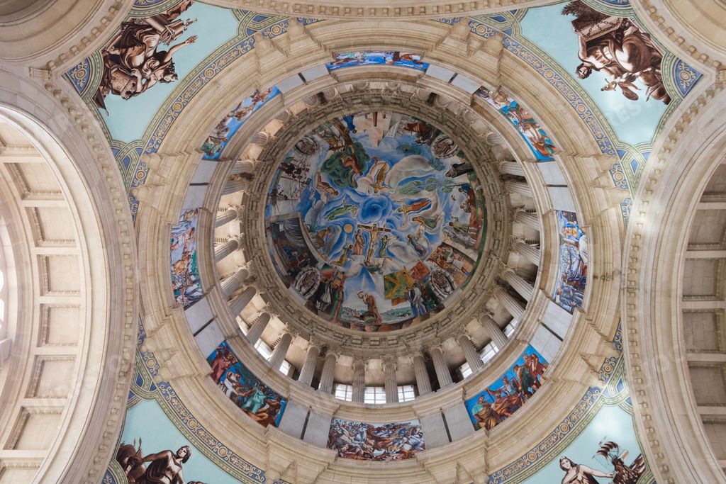 Horizontal shot of the ceiling of a room inside the National palace of Montjuic in Barcelona Spain