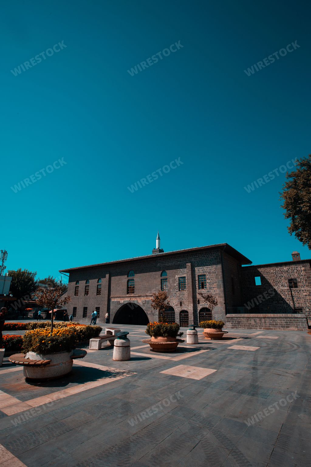 A vertical shot of Diyarbakir Grand Mosque against blue sky in Turkey