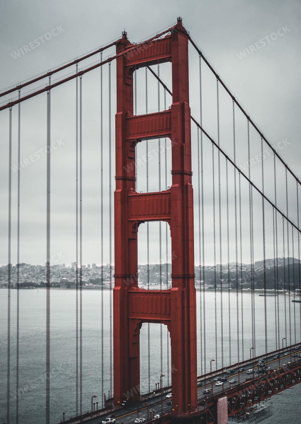 A vertical shot of the Golden Gate Bridge in San Francisco, the United States of America