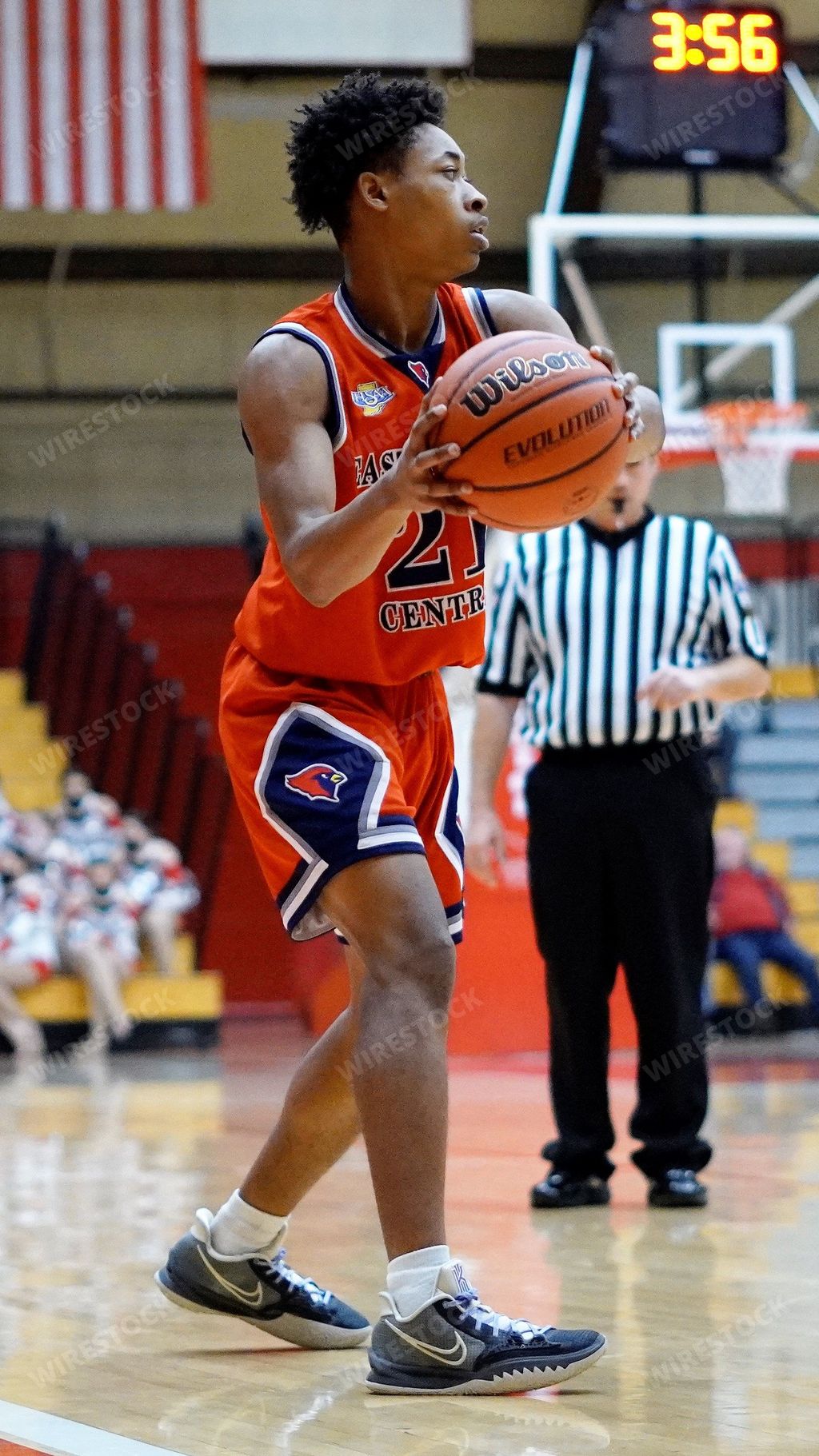 The Munster vs East Chicago Central 2021 Indiana high school basketball game