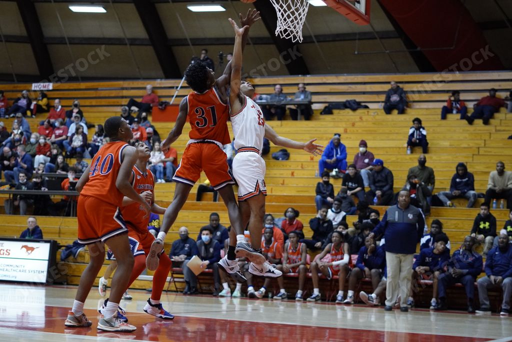 The Munster vs East Chicago Central 2021 Indiana high school basketball game