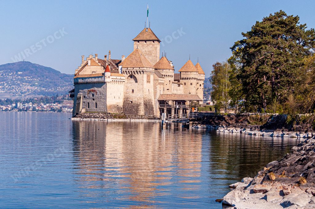 A beautiful shot of Chillon Castle in Lake Geneva, Veytaux, Switzerland