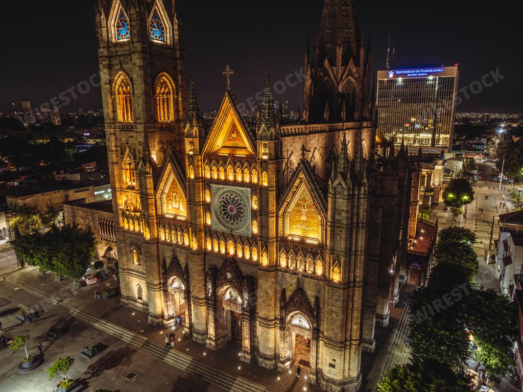 The Basilica of the Blessed Sacrament or known as the Expiatory Temple of Guadalajara is a Catholic temple dedicated to the Blessed Sacrament.