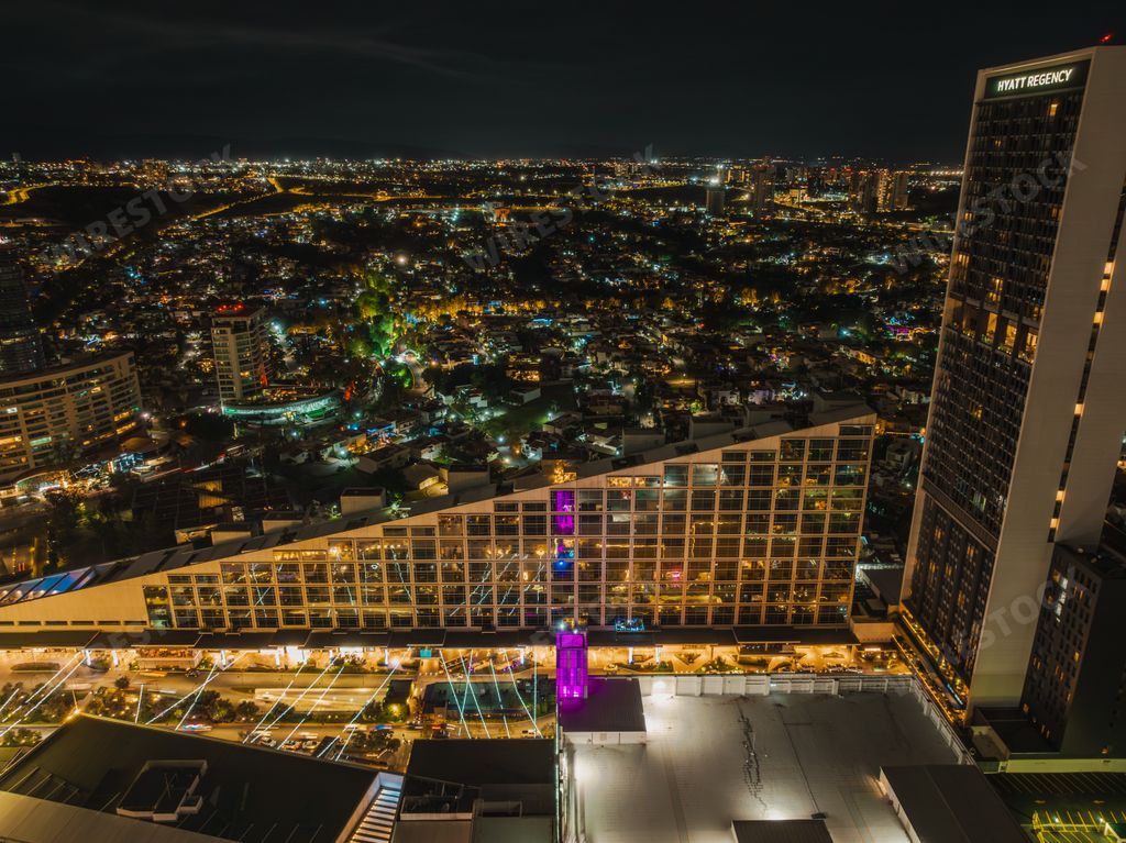 5 star hotel in the Andares shopping complex with breathtaking views and experiences.