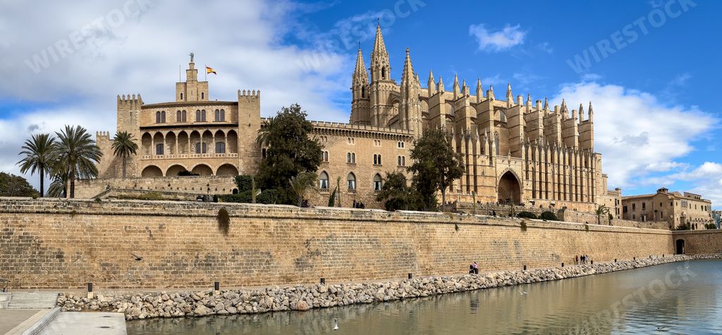 A Cathedral and Royal Palace in Palma de Mallorca