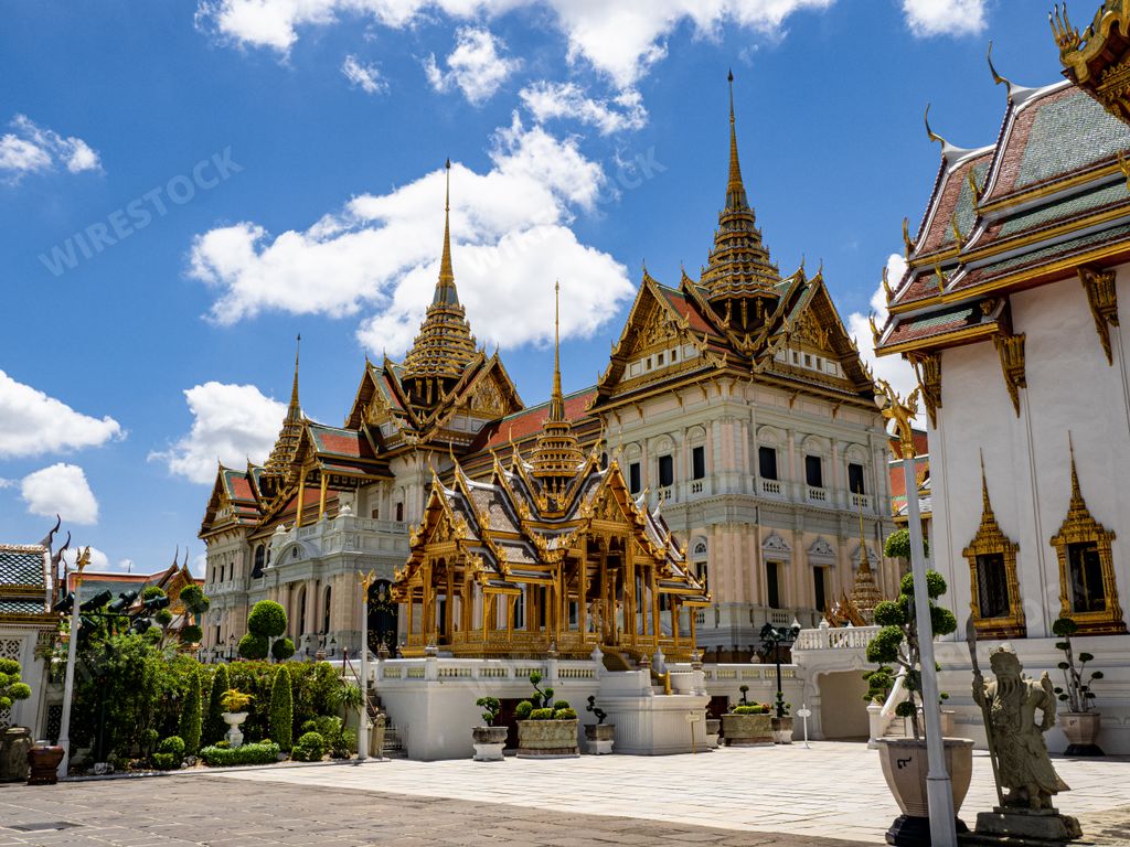 A beautiful view of Grand Palace and Emerald Buddha Temple Complex in Bangkok, Thailand