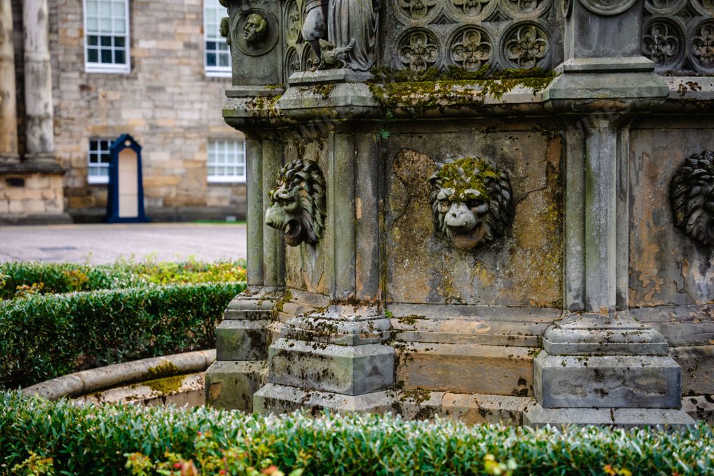 The fountain in the courtyard of Holyrood Palace. Edinburgh, Scotland, UK.