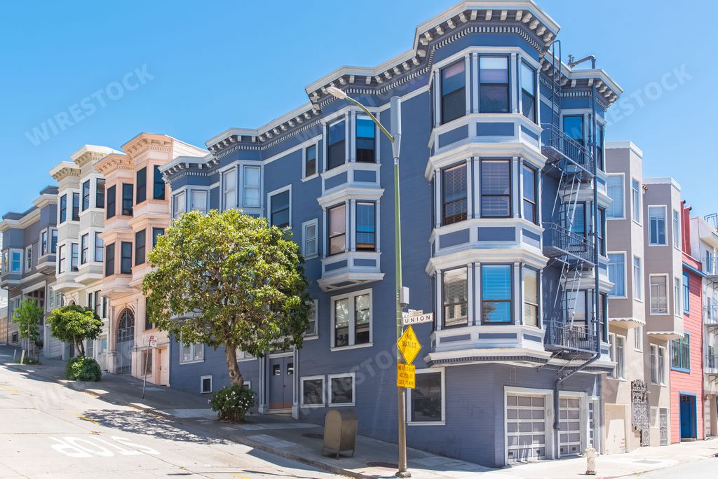 San Francisco, typical colorful houses in Telegraph Hill, sloping street