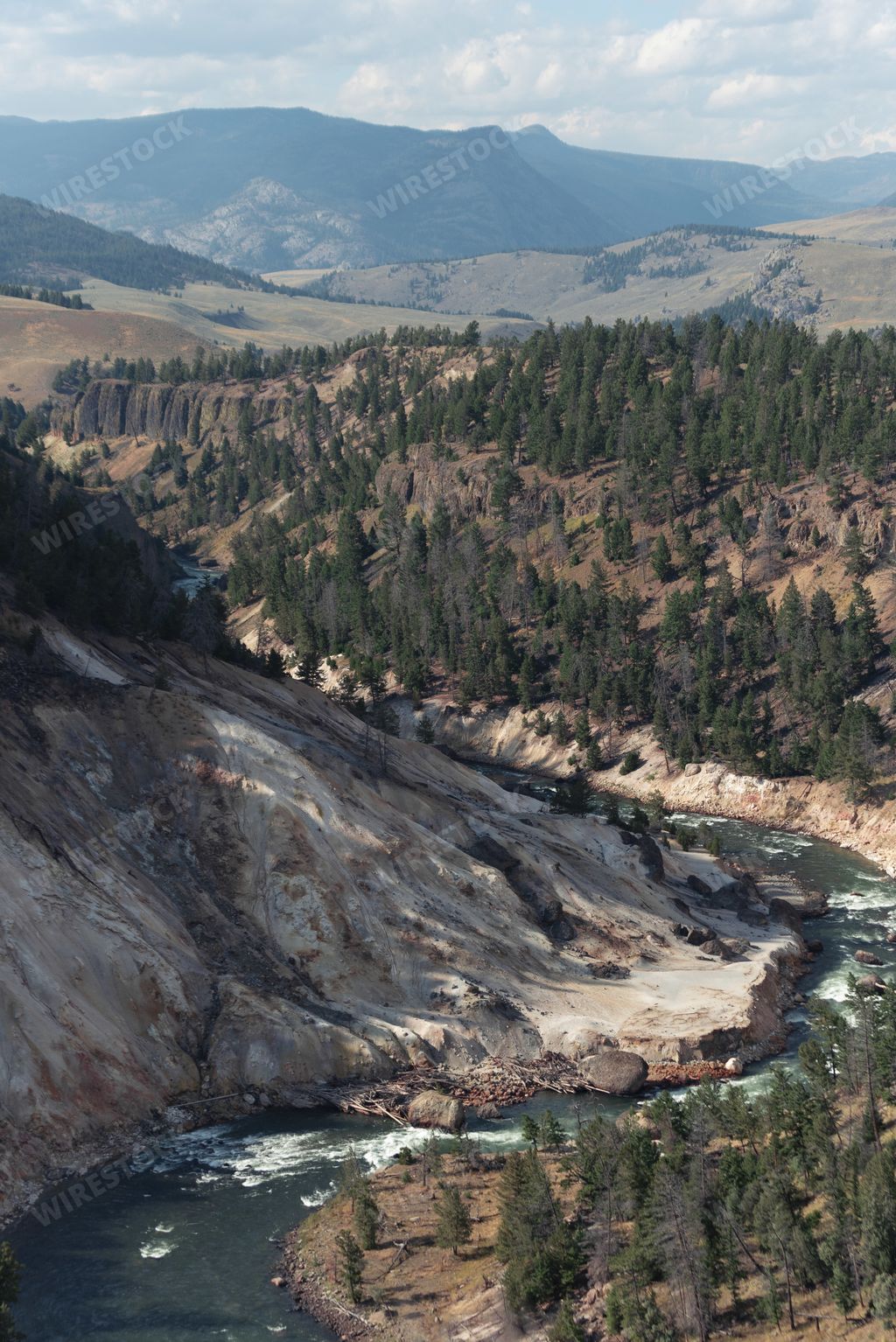 A vertical shot of scenery in Yellowstone National Park, Wyoming, USA