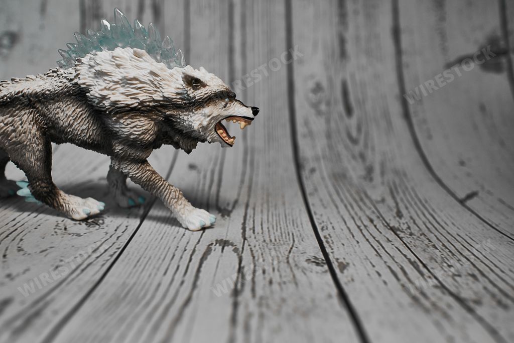 A Schleich snow wolf from eldrador creatures