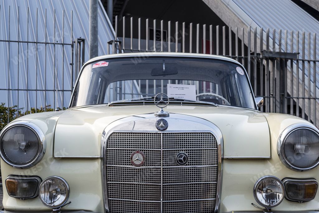 A beige  Mercedes-Benz W110 200D car, displayed at a classic car exhibition in Zadar, Croatia