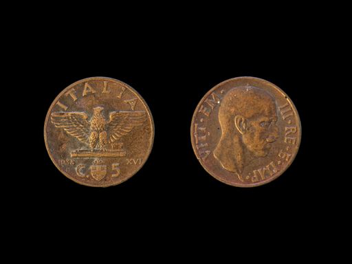 Vintage fascist Italy Lira coins, depicting king Vittorio Vintage fascist Italy Lira coins, depicting king Vittorio